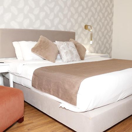 Tolip Family Park Hotel Каир Экстерьер фото A bedroom at the hotel