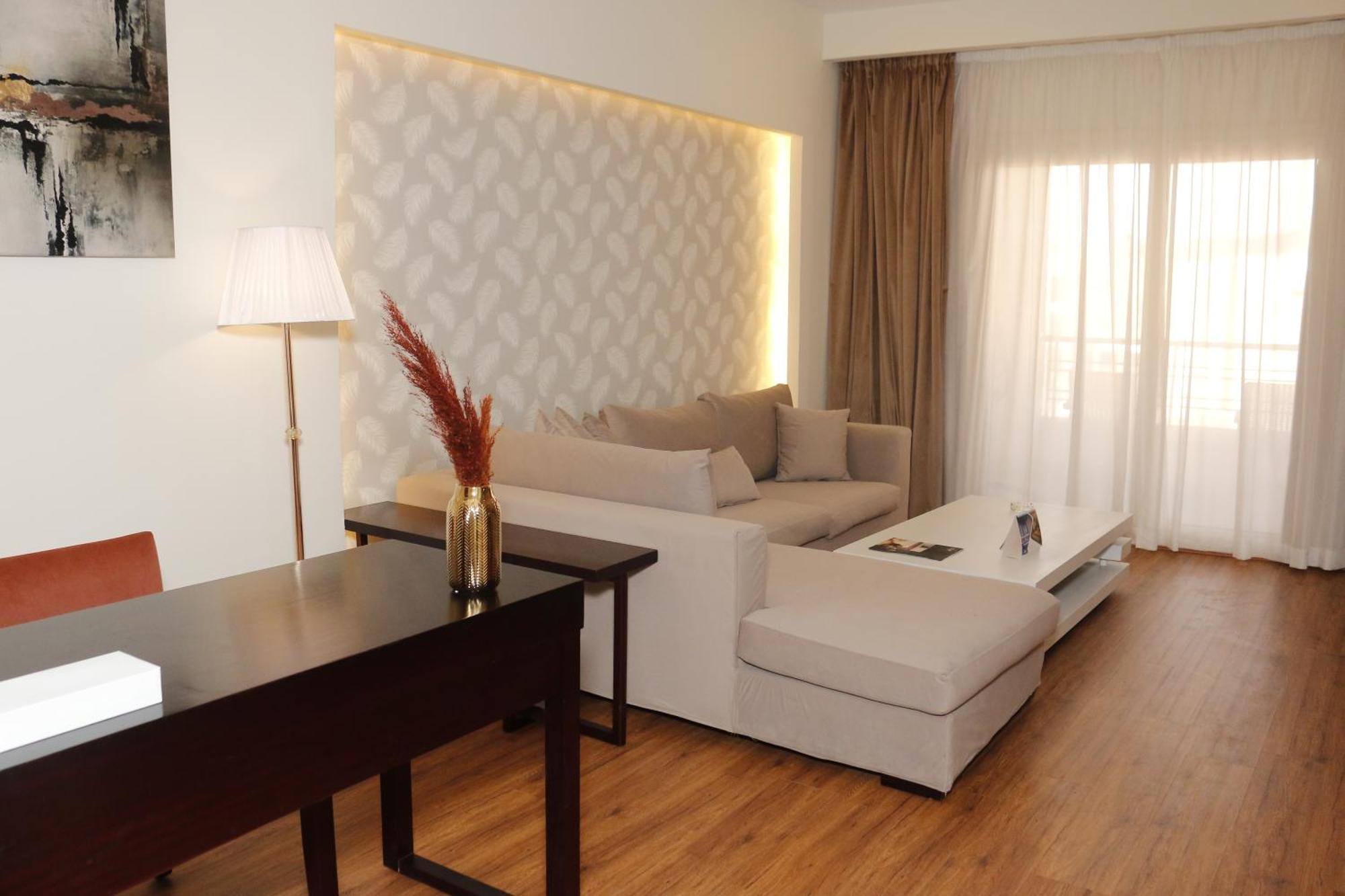 Tolip Family Park Hotel Каир Экстерьер фото Suite