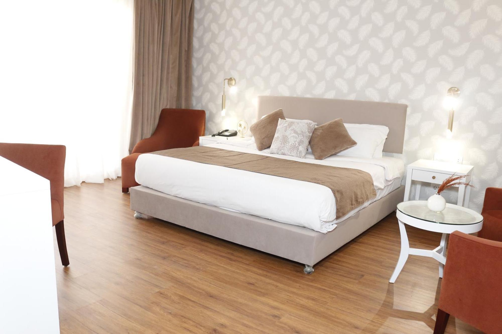 Tolip Family Park Hotel Каир Экстерьер фото A bedroom at the hotel