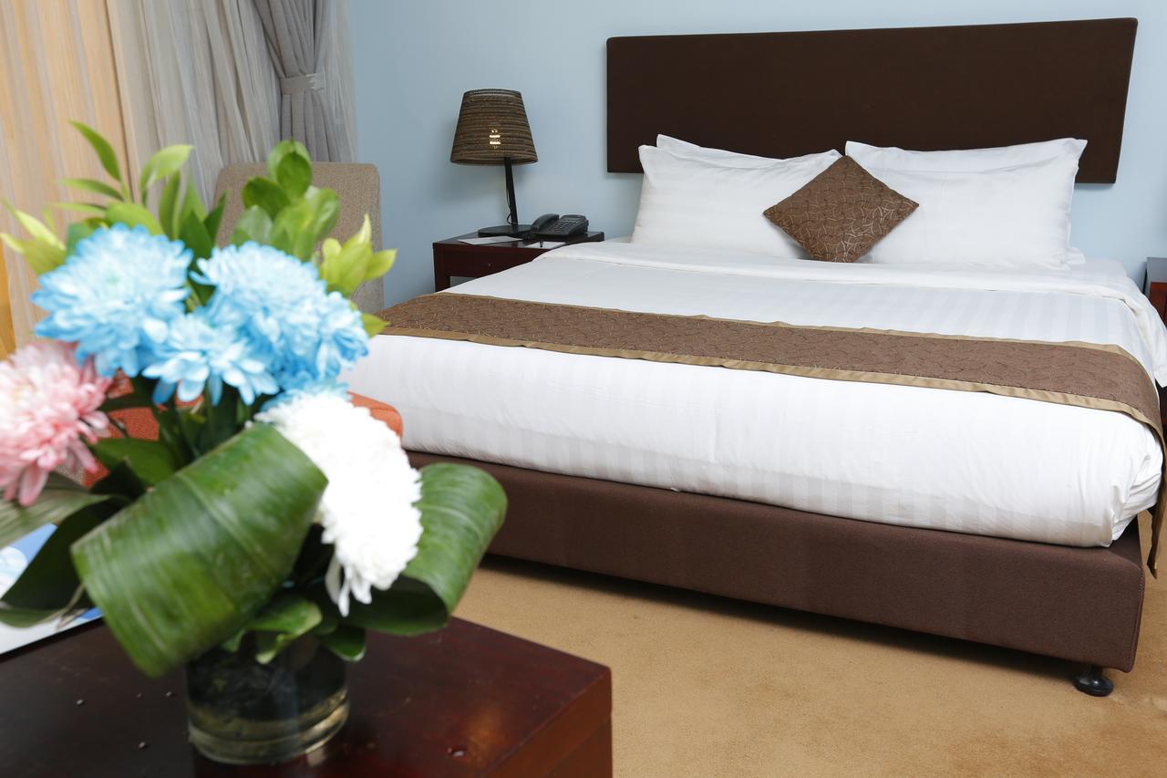 Tolip Family Park Hotel Каир Экстерьер фото A bedroom at the hotel