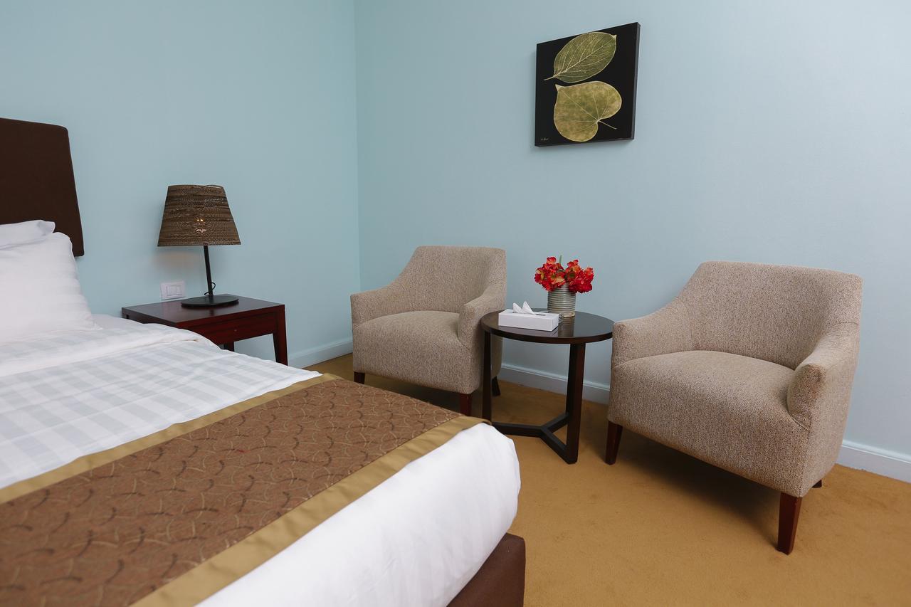Tolip Family Park Hotel Каир Экстерьер фото A room at the hotel